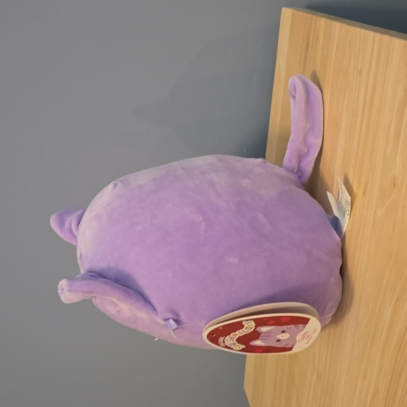 Tabitha the Cat 8" Squishmallow - Picture 3 of 3